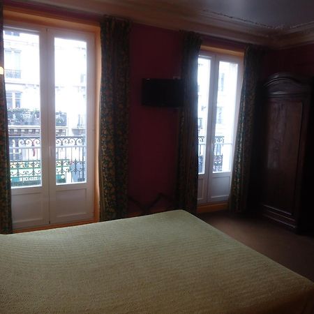 Hotel Des Belges Париж Екстериор снимка